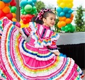 folklorico dancers
