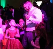 daddy daughter dancing at annual dance