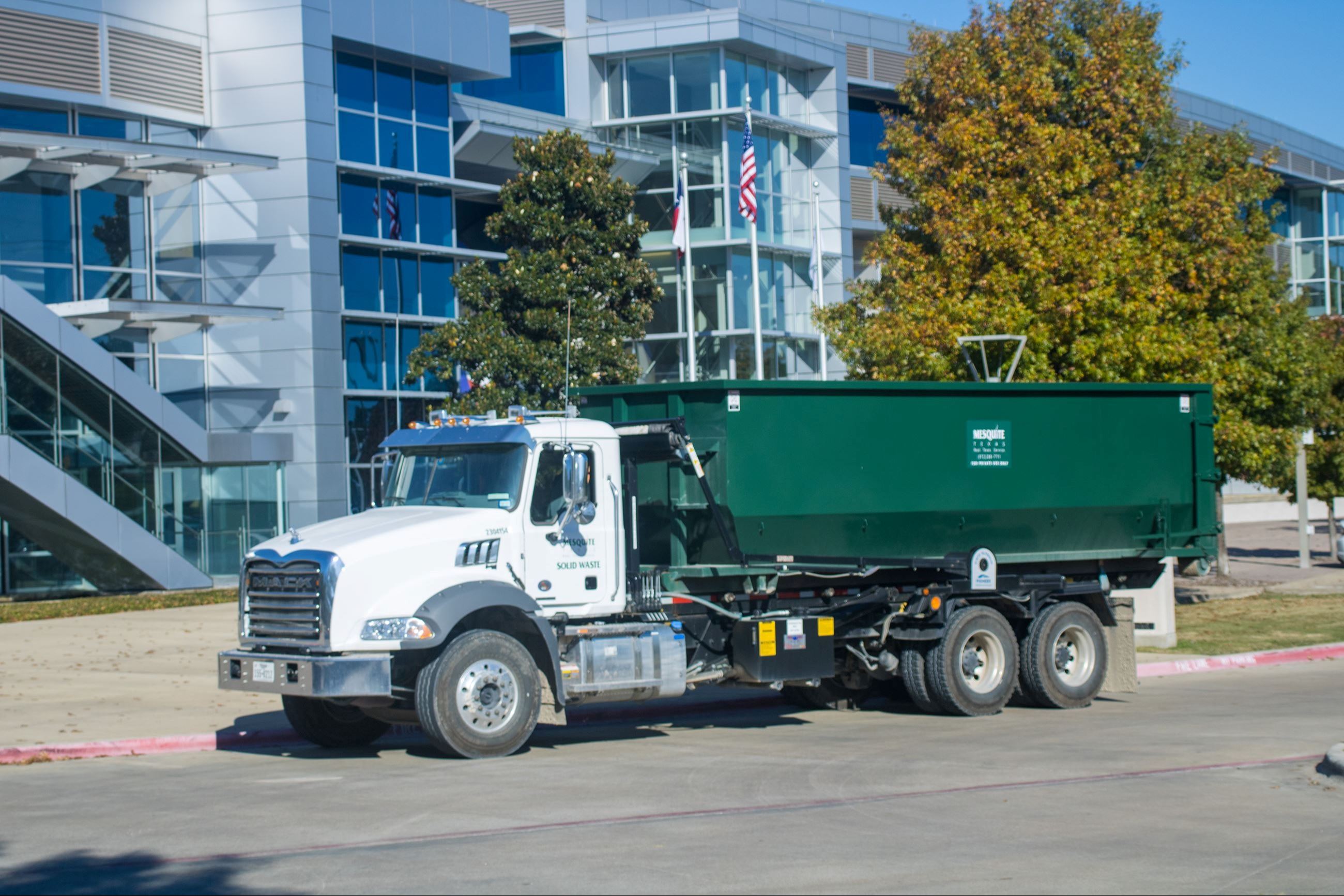 Industrial Roll Off Truck